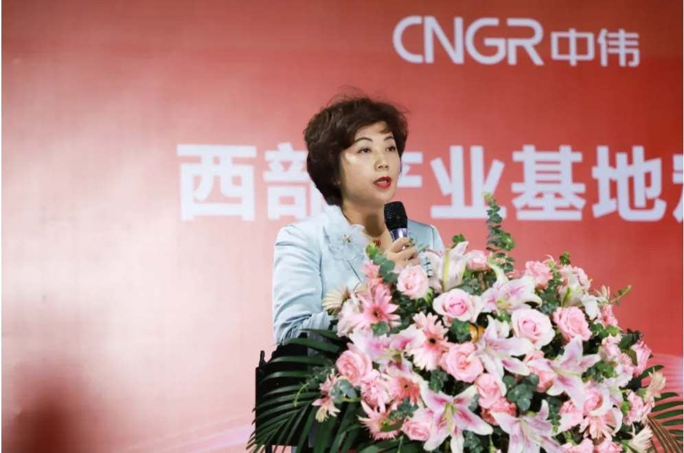 �������ʹ���-׷�󿵽�,����һ������