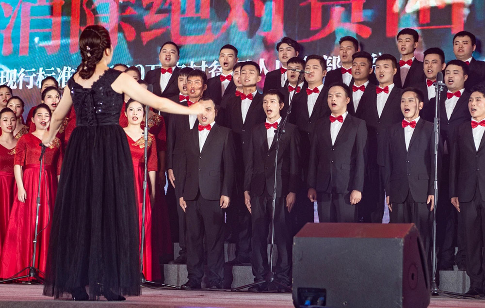 �������ʹ���-׷�󿵽�,����һ������