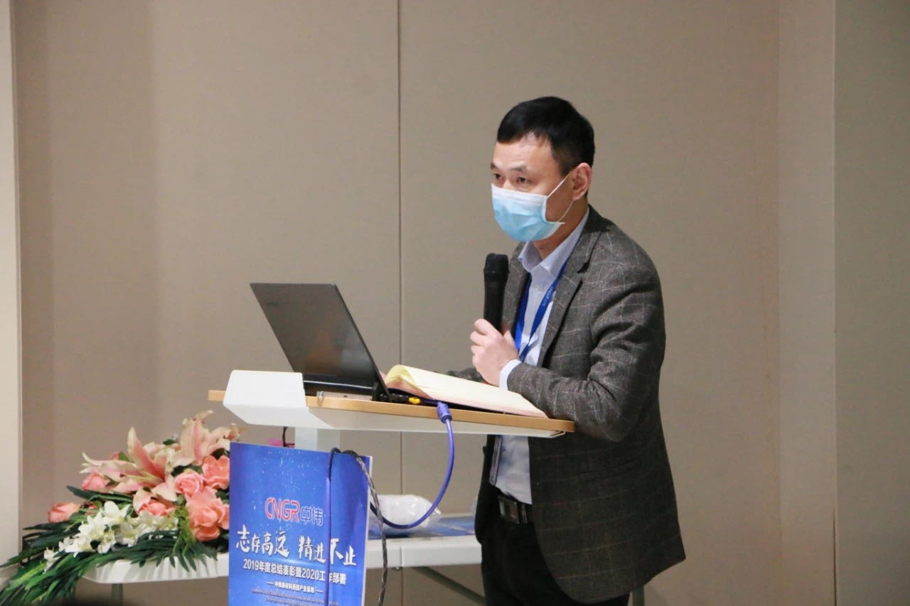 �������ʹ���-׷�󿵽�,����һ������