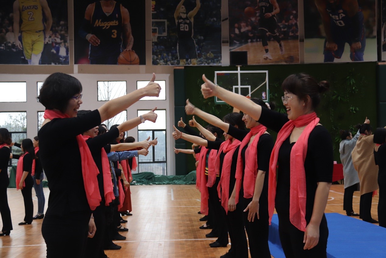 �������ʹ���-׷�󿵽�,����һ������