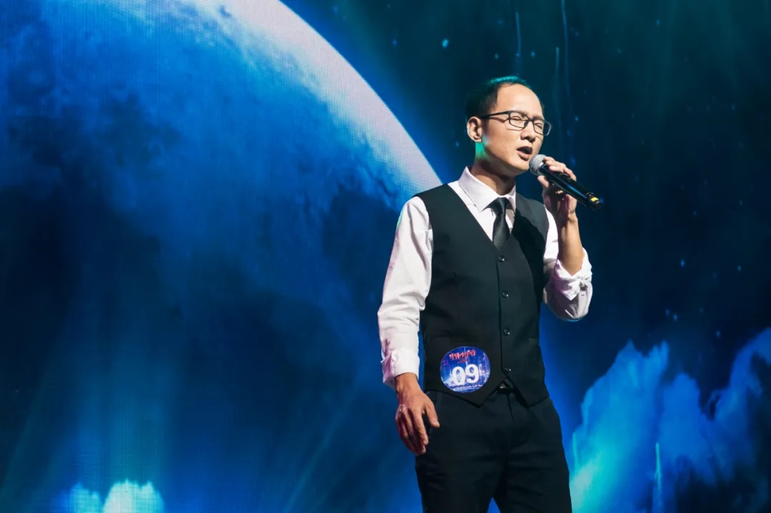 �������ʹ���-׷�󿵽�,����һ������