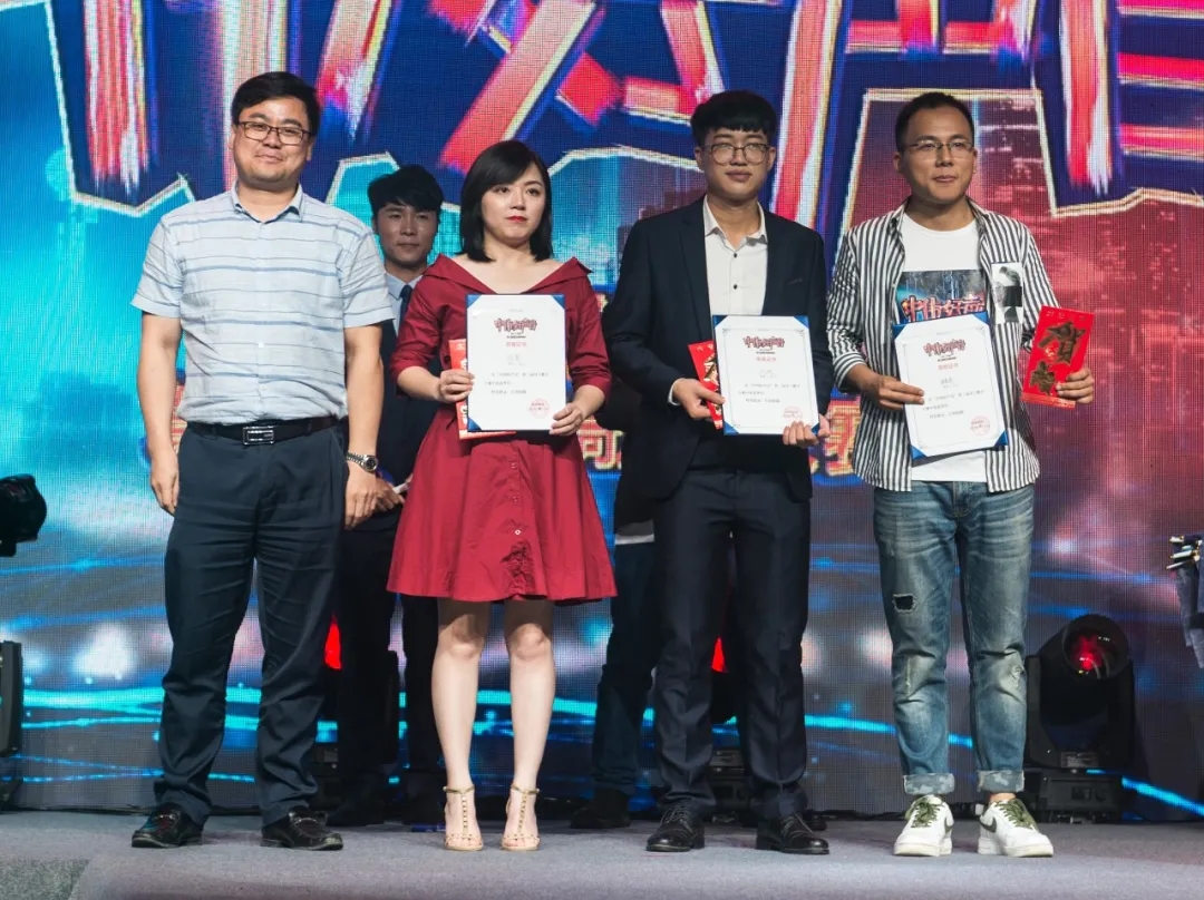 �������ʹ���-׷�󿵽�,����һ������