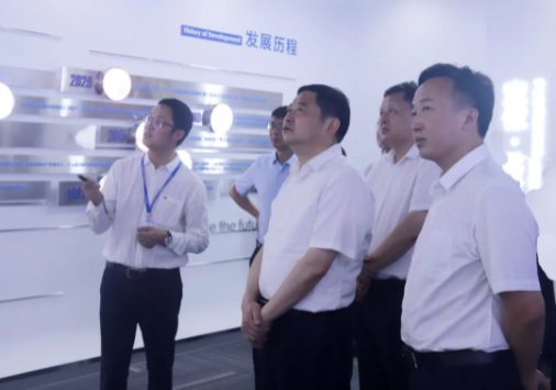 �������ʹ���-׷�󿵽�,����һ������