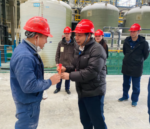 �������ʹ���-׷�󿵽�,����һ������