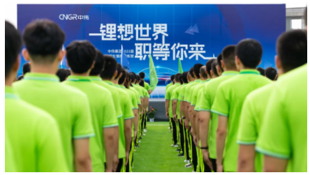 �������ʹ���-׷�󿵽�,����һ������