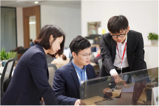 �������ʹ���-׷�󿵽�,����һ������