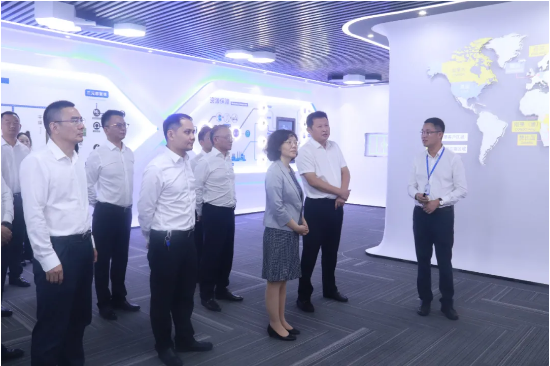 �������ʹ���-׷�󿵽�,����һ������