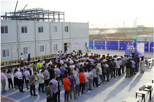 �������ʹ���-׷�󿵽�,����һ������