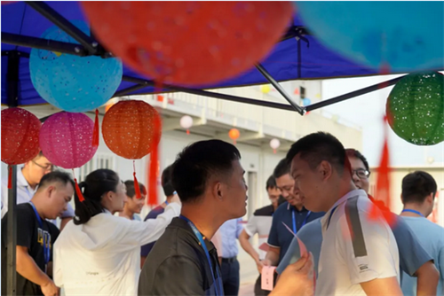 �������ʹ���-׷�󿵽�,����һ������