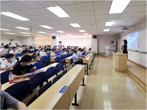 �������ʹ���-׷�󿵽�,����һ������