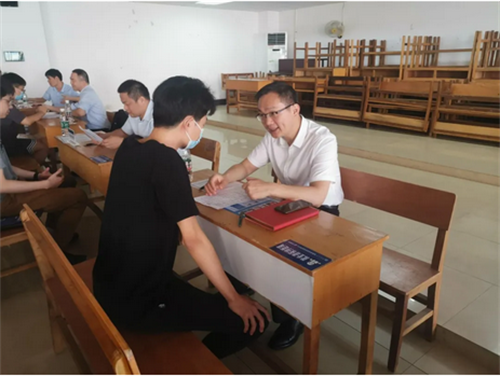 �������ʹ���-׷�󿵽�,����һ������