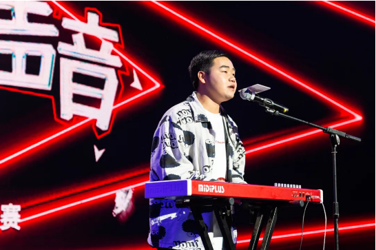 �������ʹ���-׷�󿵽�,����һ������