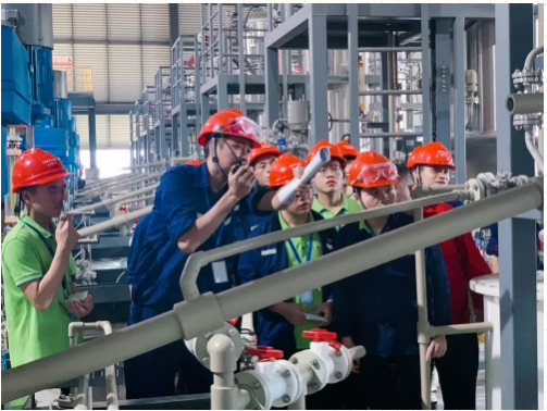 �������ʹ���-׷�󿵽�,����һ������