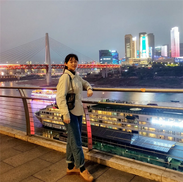 �������ʹ���-׷�󿵽�,����һ������