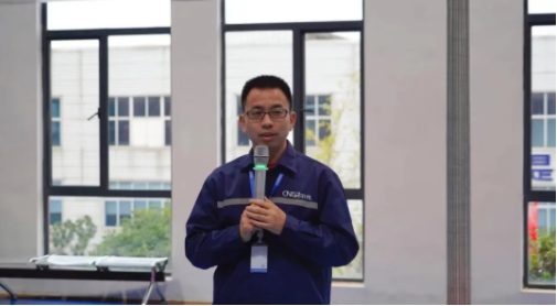 �������ʹ���-׷�󿵽�,����һ������