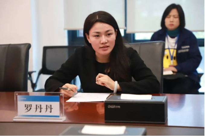 �������ʹ���-׷�󿵽�,����һ������