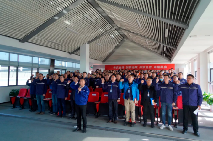 �������ʹ���-׷�󿵽�,����һ������