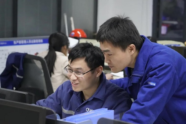 �������ʹ���-׷�󿵽�,����һ������