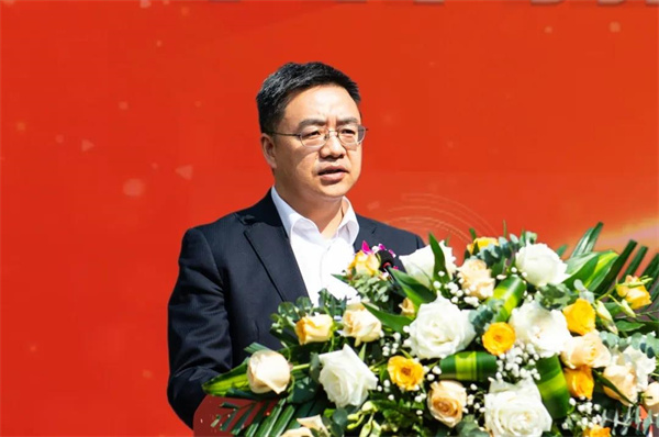 �������ʹ���-׷�󿵽�,����һ������