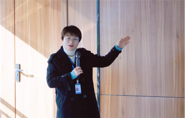 �������ʹ���-׷�󿵽�,����һ������