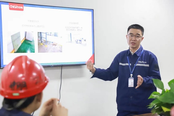 �������ʹ���-׷�󿵽�,����һ������