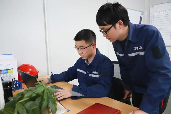 �������ʹ���-׷�󿵽�,����һ������