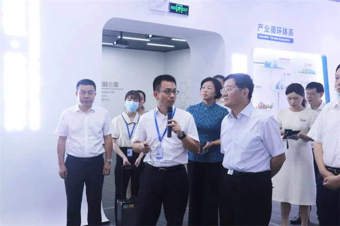 �������ʹ���-׷�󿵽�,����һ������