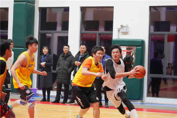 �������ʹ���-׷�󿵽�,����һ������