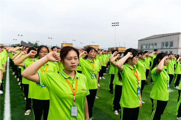 �������ʹ���-׷�󿵽�,����һ������