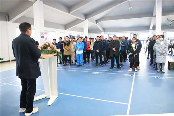 �������ʹ���-׷�󿵽�,����һ������