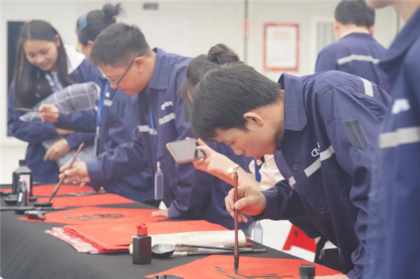 �������ʹ���-׷�󿵽�,����һ������