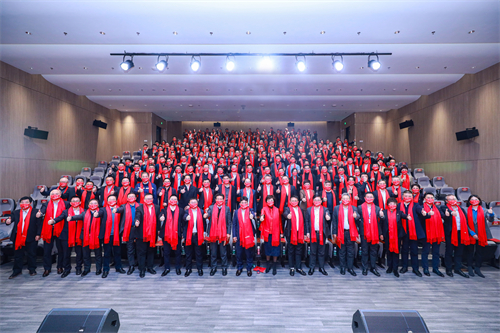 �������ʹ���-׷�󿵽�,����һ������