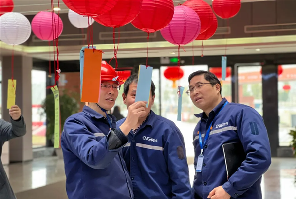 �������ʹ���-׷�󿵽�,����һ������