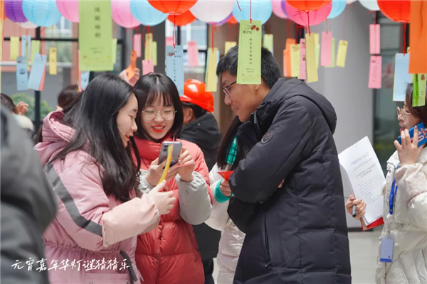 �������ʹ���-׷�󿵽�,����һ������