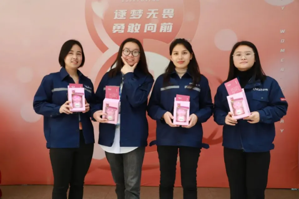 �������ʹ���-׷�󿵽�,����һ������