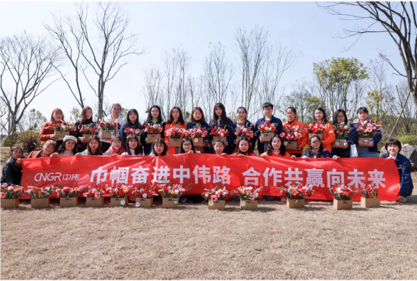 �������ʹ���-׷�󿵽�,����һ������