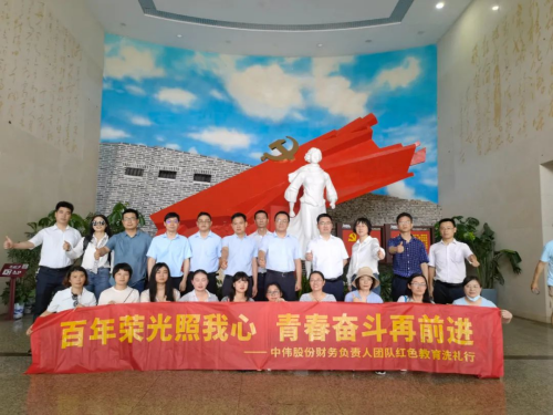 �������ʹ���-׷�󿵽�,����һ������