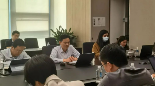 �������ʹ���-׷�󿵽�,����һ������