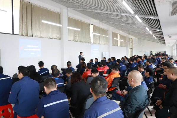 �������ʹ���-׷�󿵽�,����һ������