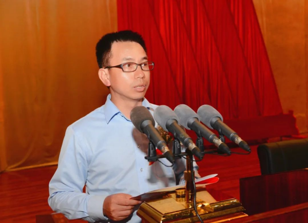 �������ʹ���-׷�󿵽�,����һ������