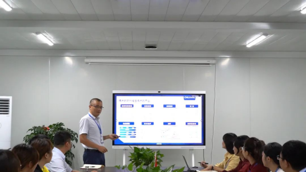 �������ʹ���-׷�󿵽�,����һ������