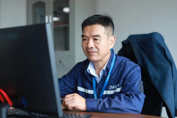 �������ʹ���-׷�󿵽�,����һ������