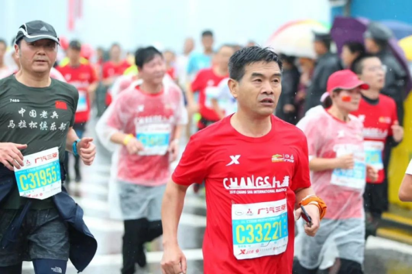 �������ʹ���-׷�󿵽�,����һ������