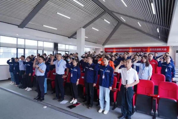 �������ʹ���-׷�󿵽�,����һ������