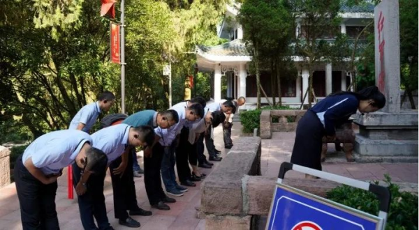 �������ʹ���-׷�󿵽�,����һ������