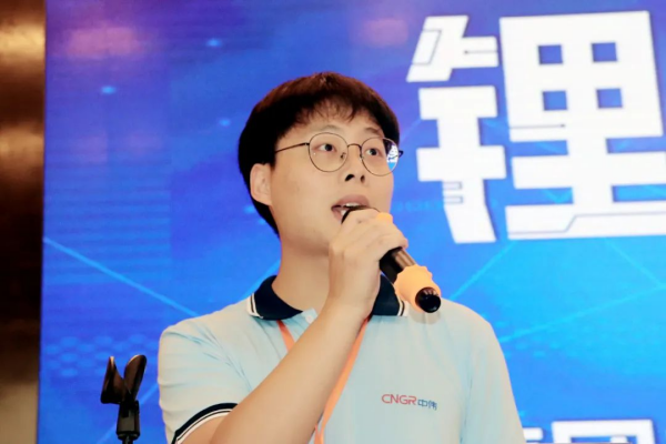 �������ʹ���-׷�󿵽�,����һ������