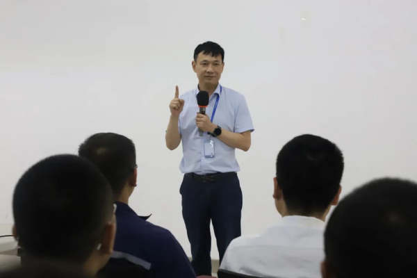 �������ʹ���-׷�󿵽�,����һ������