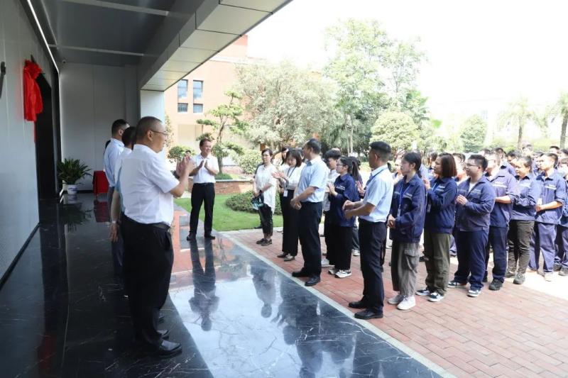 �������ʹ���-׷�󿵽�,����һ������