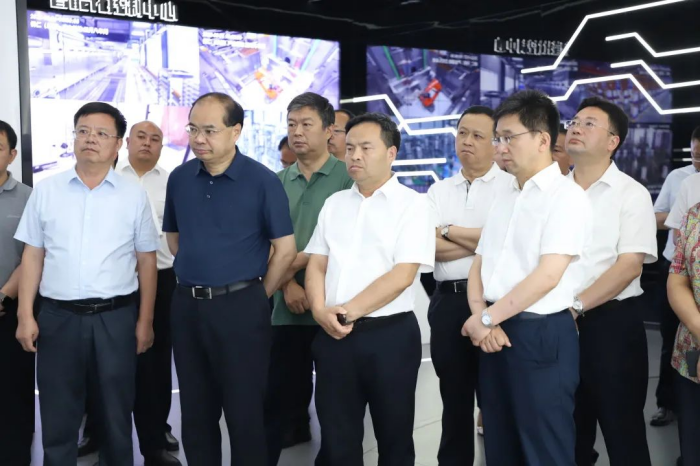 �������ʹ���-׷�󿵽�,����һ������