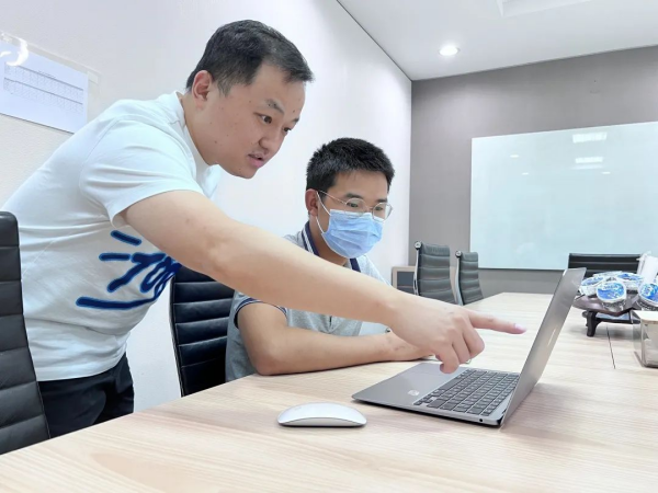 �������ʹ���-׷�󿵽�,����һ������